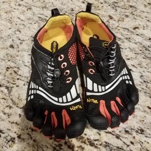 Vibram Five finger shoes